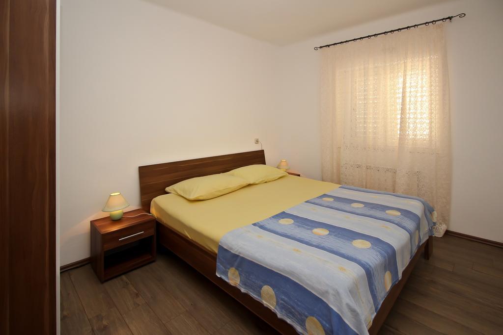 Apartment Drazen Šilo Camera foto